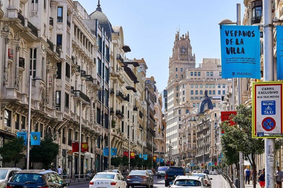 | Paradores.tv