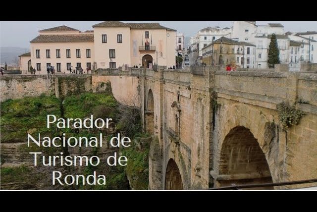 El Parador de Ronda: Un lujo con vistas al impresionante Tajo