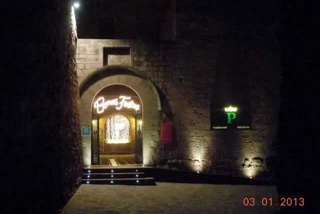 El-Parador-de-Cardona-Un-lujo-medieval-para-los-amantes-de-la-historia-y-el-confort-en-Cataluna | Paradores.tv El Parador de Cardona: Un lujo medieval para los amantes de la historia y el confort en Cataluña