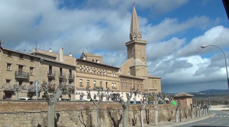 que-ver-en-el-casco-antiguo-cerca-de-Mejores-paradores-en-castillos-y-monasterios-historicos | Paradores.tv qué ver en el casco antiguo cerca de Mejores paradores en castillos y monasterios históricos