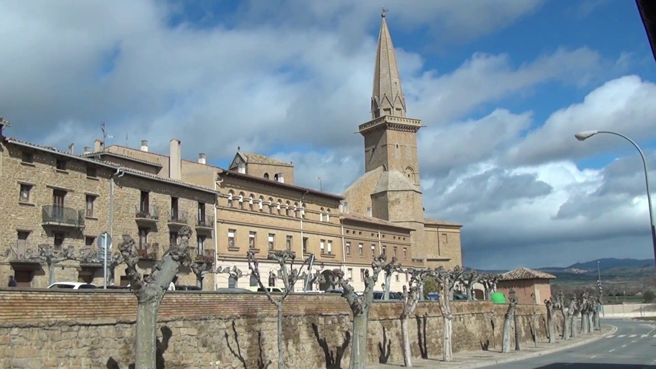 qué ver en el casco antiguo cerca de Mejores paradores en castillos y monasterios históricos